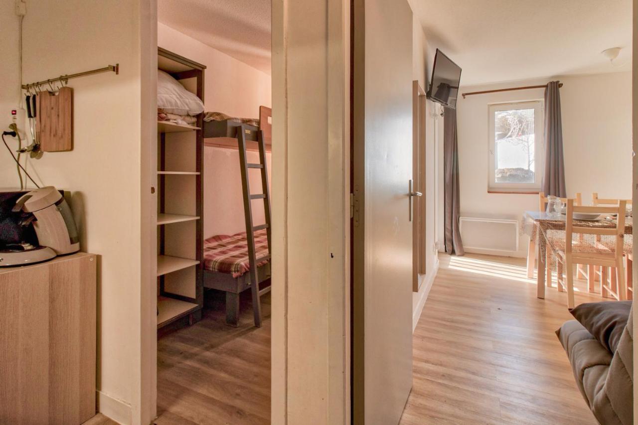 Acces Direct Aux Pistes - Appartement Pour 4 Génos Exterior photo